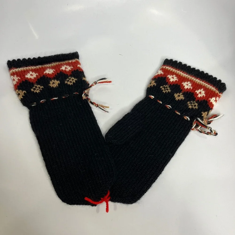 Handmade‎ mittens black red white one size cottagecore winter trendy